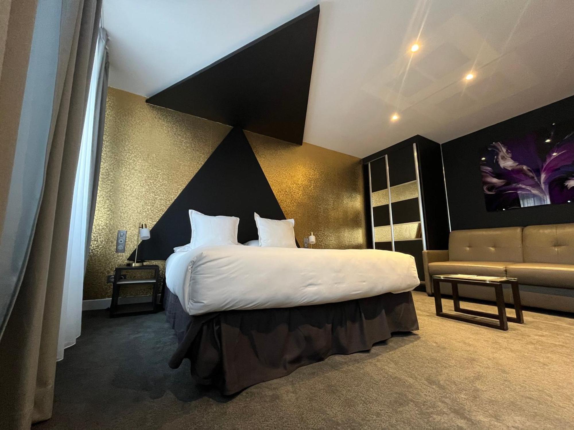 Borel Hotel